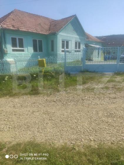 Casa 2 camere, 124mp utili, teren imprejmuit 3500mp, comuna - 2