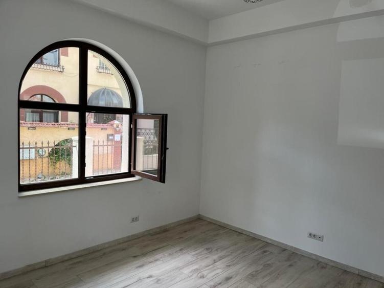 GM1720 | Spațiu in vila interbelica 6 camere | Unirii - 11 Iunie - 1