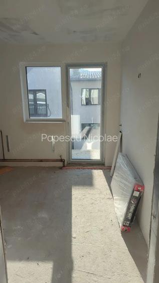 Casa tip duplex - 2 locuinte cuplate - 10 camere - semifinisat