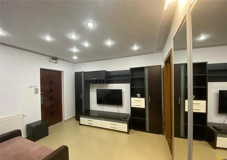 Decomandat, loc parcare,pivnita, zona Grivitei, Brasov. - 5