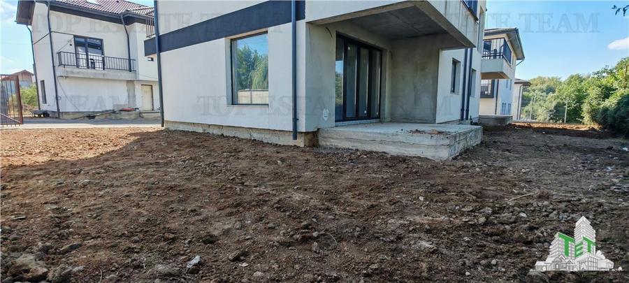 Vila individuala cuplata, in complex rezidential modern, cu 5 camere si mansarda - 2