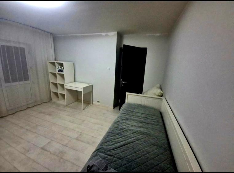 Vand/ inchiriez apartament 4 camere, 111 m2 - 2