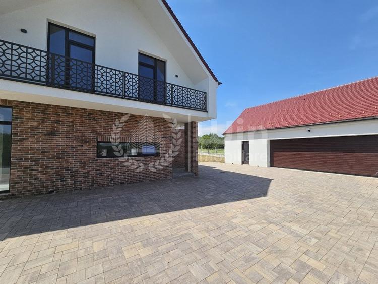 Casa cu 4 camere | 256 mp utili | 2000 mp teren | Sat. Aiton - 2