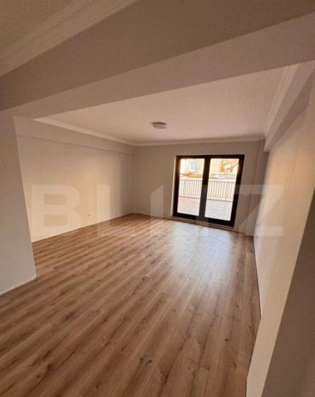 Apartament de vanzare, cu 2 camere, 82 mp, zona Bucurestii N - 9