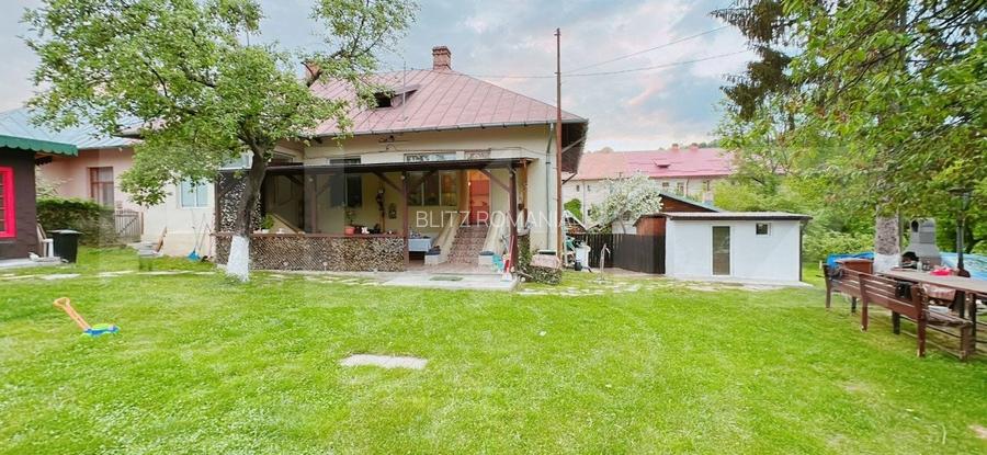 Casa in Moreni (exterior Vest)  si 2000 mp de teren