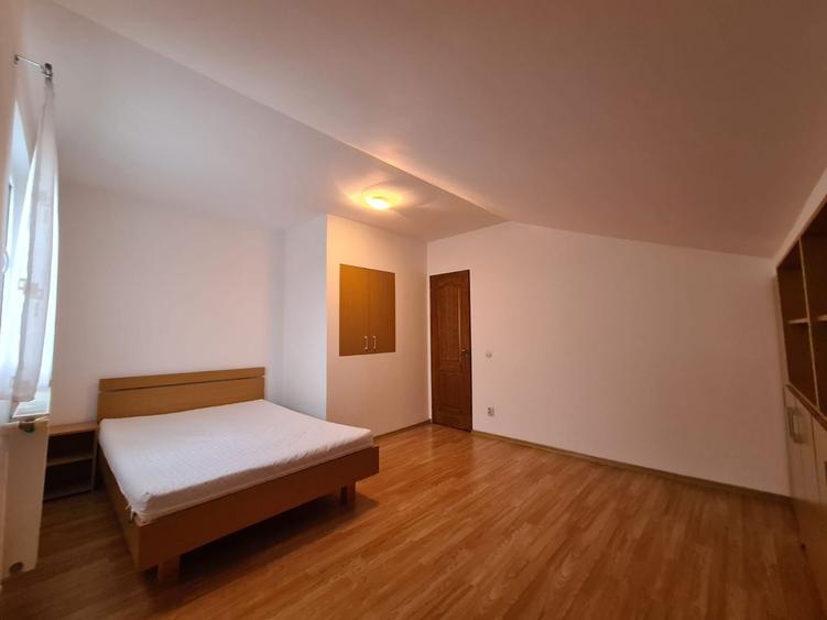 Apartament de inchiriat, 3 camere, la mansarda, decomandat Valea Aurie - 8