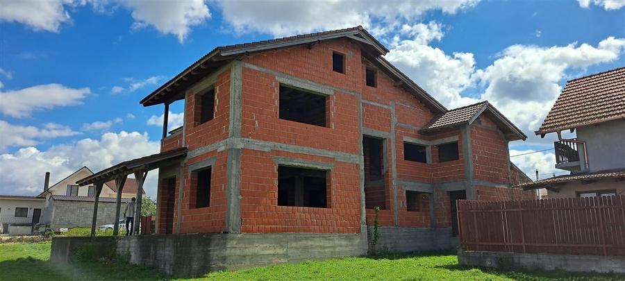CASA PLAN PARTER+ ETAJ 400 MP | TEREN 1.113 MP |  ZONA CORDAU | BIHOR - 3