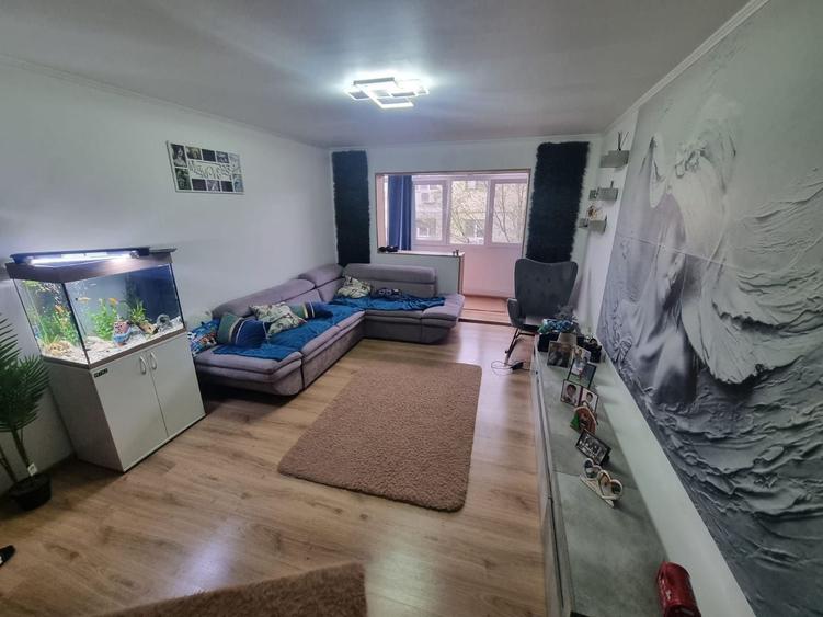 Aurel vlaicu-apartament 4 camere decomandat - 2
