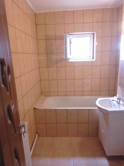 Vand apartament 2 camere semidecomandat et 4 60mp zona primaria - 7