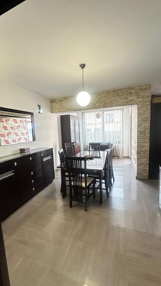 VICTORIEI zona Marul de Aur casa tip insiruita P+1+2 cu teren aferent! - 2