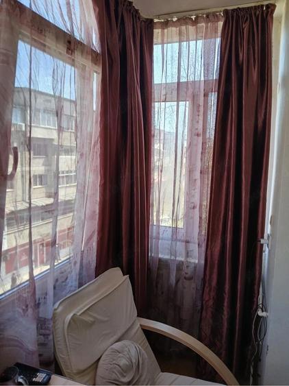 ofer spre vanzare garsoniera zona Crisan, etaj 3 - 5