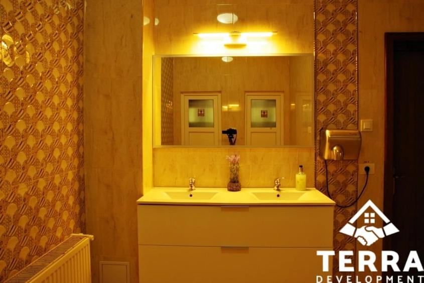 Eleganță la malul mării, cu potențial de business real - 9