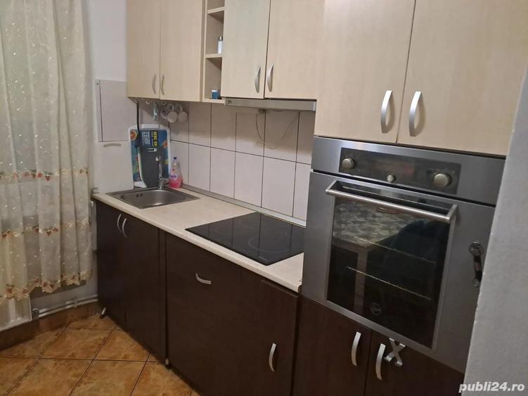 Apartament 3 camere ?coala 11 - 3