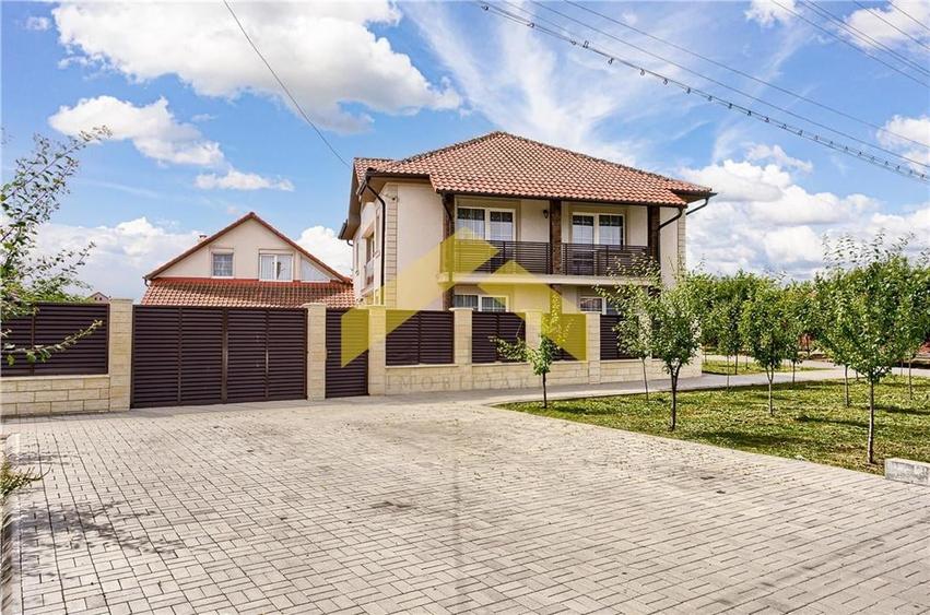 Casa noua de vanzare orasul Ineu - 1