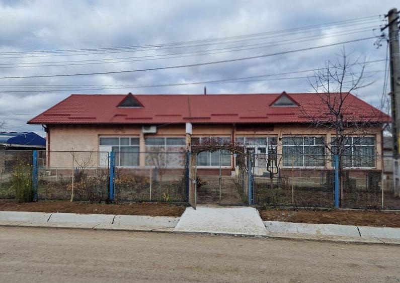 Se ofera spre vanzare / inchiriere cladire cu spa?iu... - 25