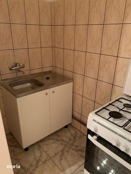 De vanzare apartament 3 camere - 6