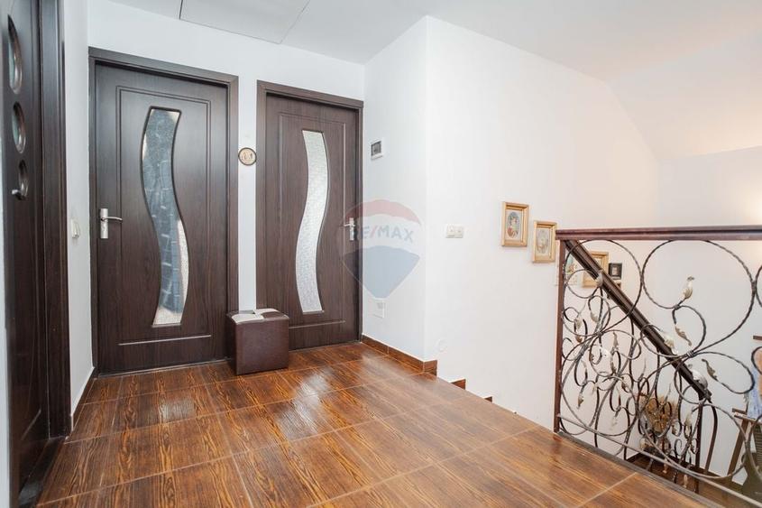 Casa cu Piscina de Vanzare, 500mp Teren, Str. Victoriei-Valea Lupului - 10