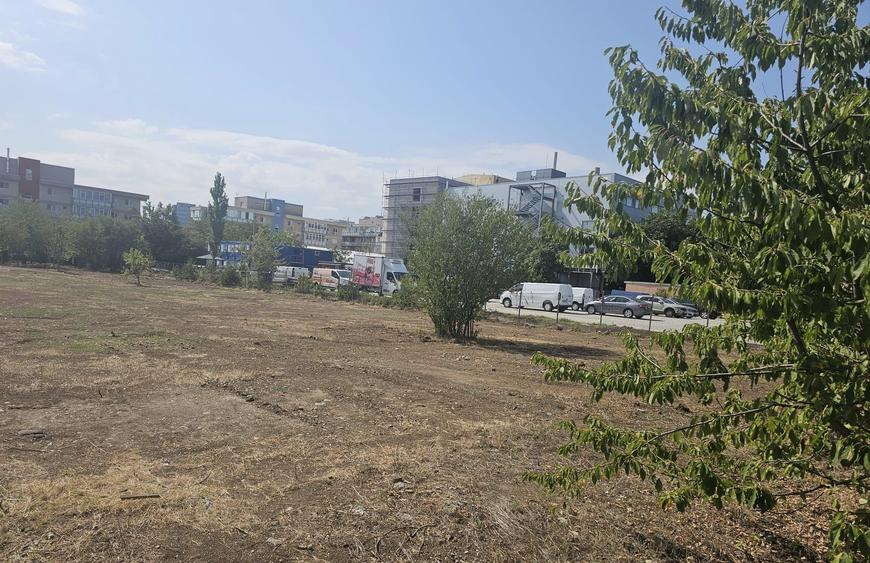 Vanzare Teren Baneasa Lac=Petrom City - 10