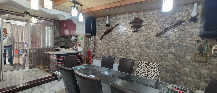 PENSIUNE - TROCADERO - 25