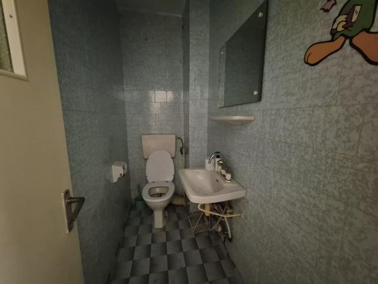 Apartament 3 camere confort 1 decomandat, foarte spatios, etaj 3 - 6