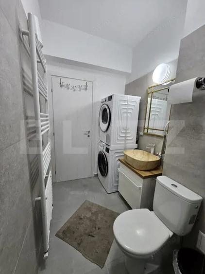 Apartament cu 3 camere decomandat, mobilat în Central
