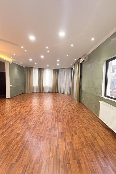 Domenii - Imobil versatil, cu destinatii mixte - 1