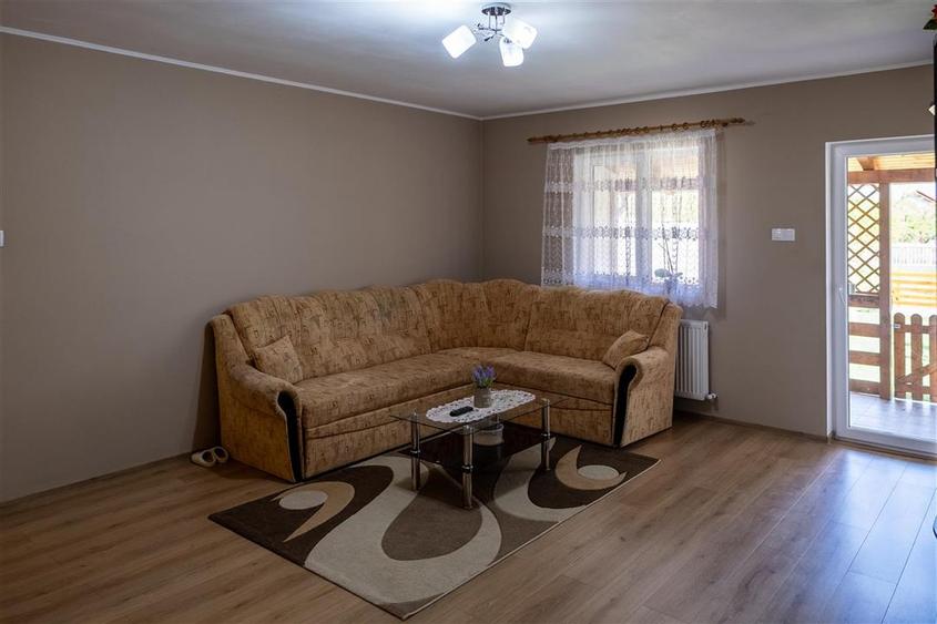Casa cu teren de 455 mp Biharia - 12