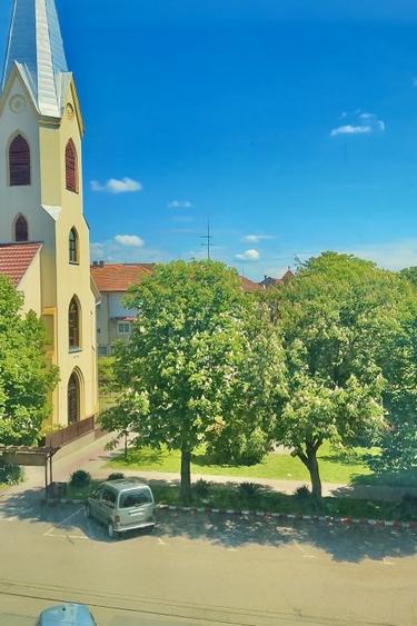 Apartament Spațios Renovat Premium - 14