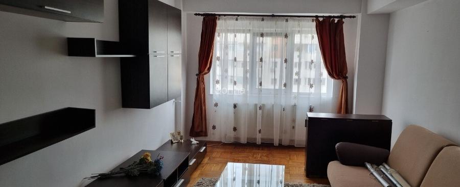 Ofer spre inchiriere apartament cu 3 camere central McDonald's
