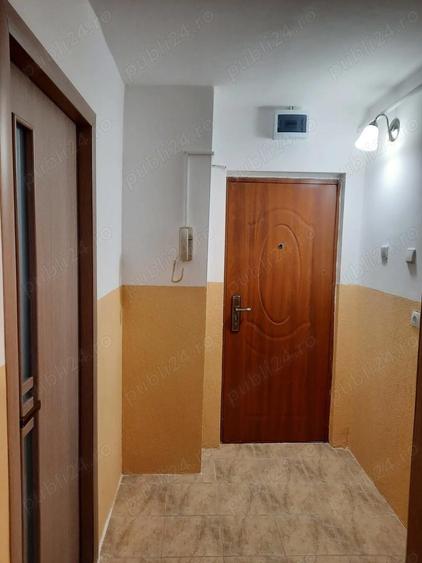 Inchiriez Garsoniera decomandata cu centrala langa Promenada - 7