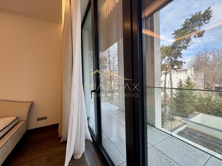 Penthouse cu 5 Camere *400mpc* / 67mp terasa / View 360 / Bd. Kiseleff - 54