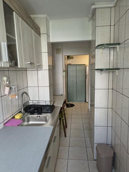 Inchiriez apartament 2 camere - 1