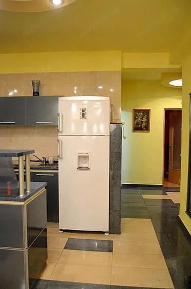 Apartament 2 camere bloc nou, Rogerius (zona Lacu Rosu), et. 3, cu garaj, boxa si lift - 128000 E - 9