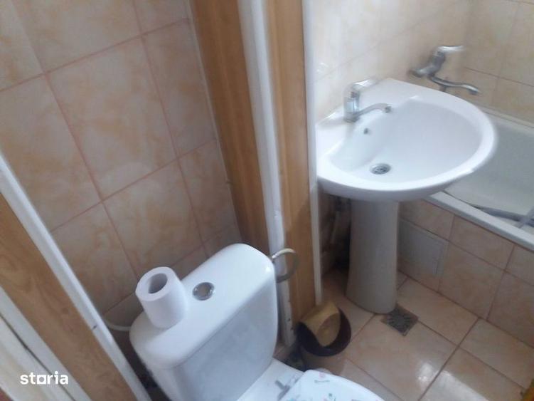 Inchiriez apartament 2 camere, zona Liceului Mihai Eminescu - 4