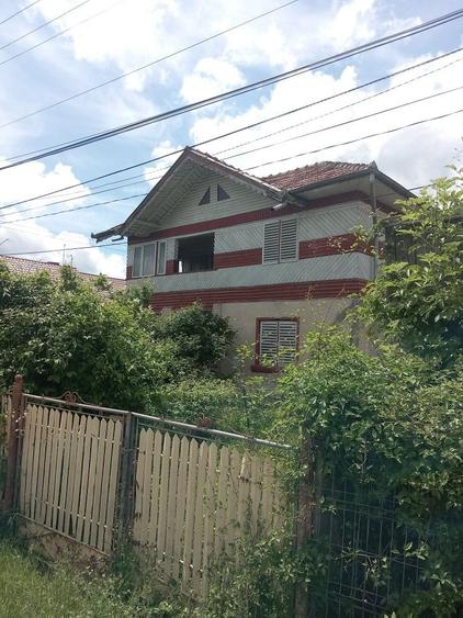 Vand casa si teren la tara - 2