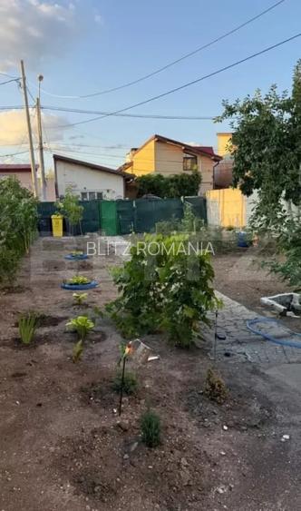 Teren 370 m² cu casa demolabila, curent, apa, gaz, canalizare, zona Antiaeriana