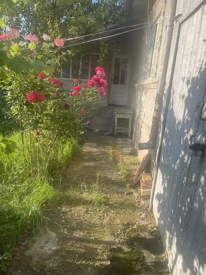 Casa de vanzare in Targu Ocna zona excelenta, aproape de facilita?i! - 1