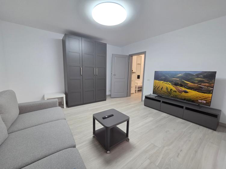 Titulescu, Piata Victoriei, Dr. Felix - 2