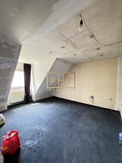 Casa renovabila, 3 camere, 2 bai, 2 niveluri, 39 mp curte, parcare, Eroilor - 1