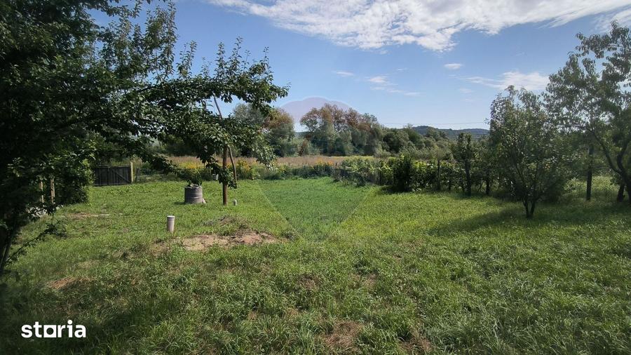 Casă cu 2 camere cu Teren 1138 Mp în Mihăileni