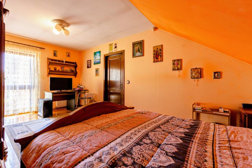 Vilă S+P+M, 2 fronturi stradale, ideală locuit/birouri/clinică, grădiniță, etc - 14