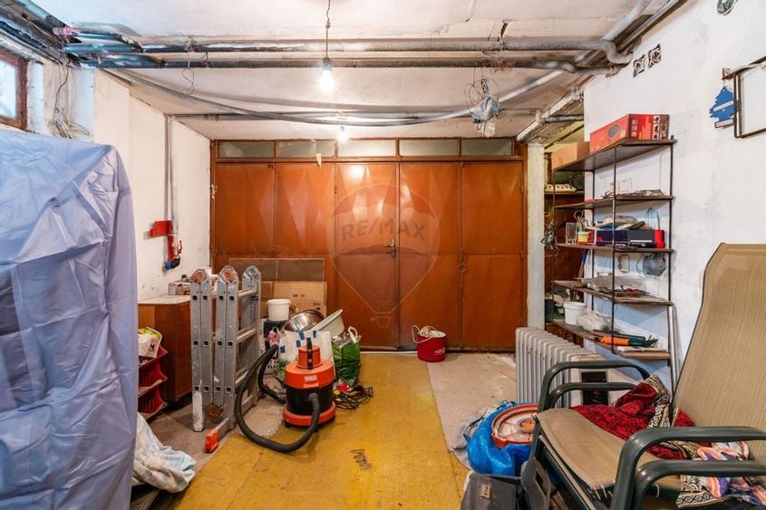 Casă / Vilă cu 4 camere de vânzare în zona Giulesti Sarbi - 26