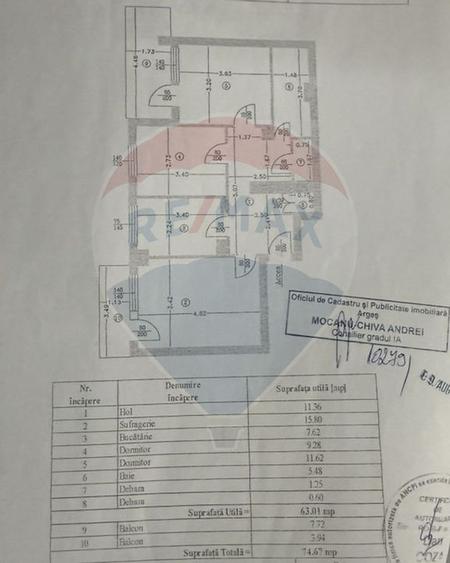 Apartament cu 3 camere de vânzare în Centrul orașului Câmpulung - 10