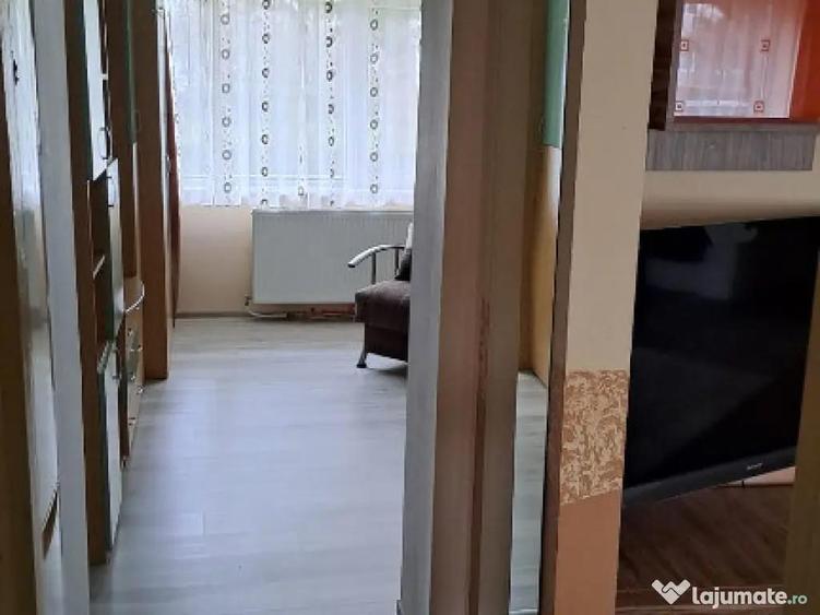 Inchiriez apartament 3 camere decomandat in Deva ,Zamfirescu, parter - 5