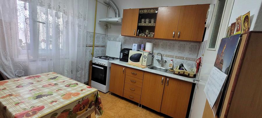 Vand apartament 2 camere decomandat zona Intim Arad. Etaj 4 din 4 - 4