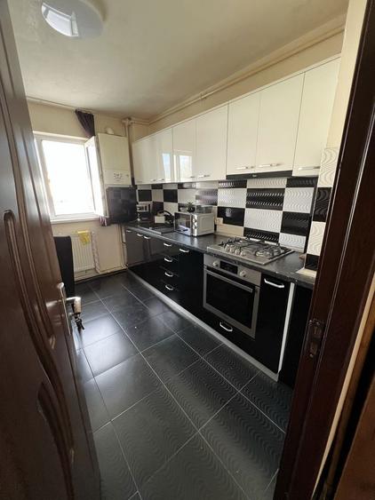 Apartament de vanzare - 4