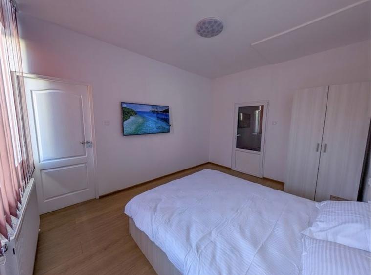 Apartament in Duplex Curte Privata & Parcare - 1