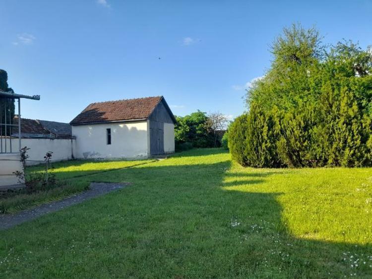 Imobil cu teren pentru birouri sau activități comerciale in Tileagd, centru - 8