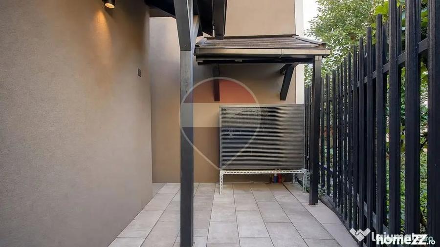 Casă cu 3 camere cu Teren 230 Mp în Bartolomeu
