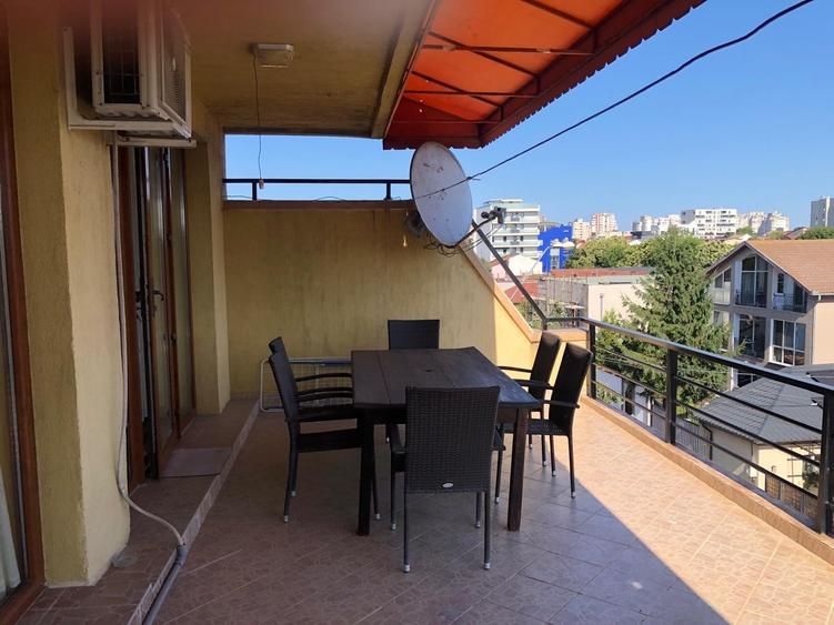 Casă cu 15 camere cu Canalizare în Delfinariu